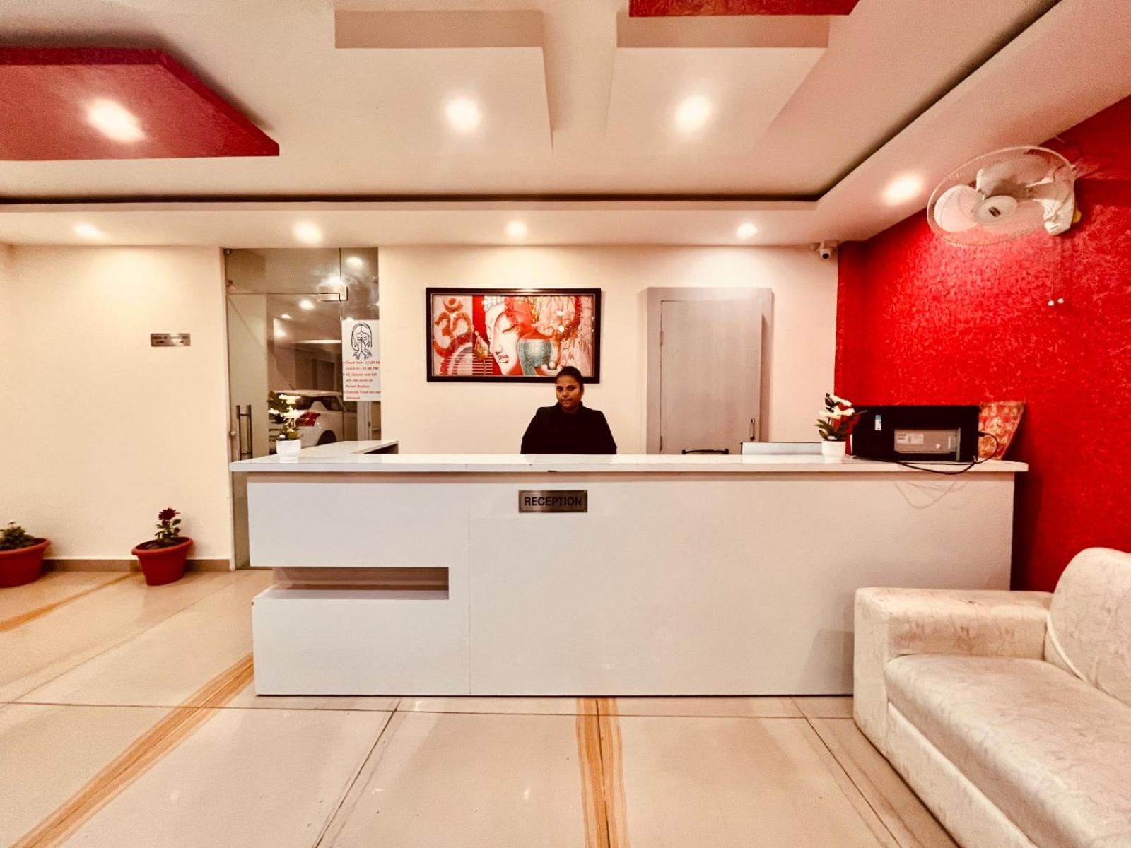 Hotel The Pacific Grand, Haridwār Екстериор снимка